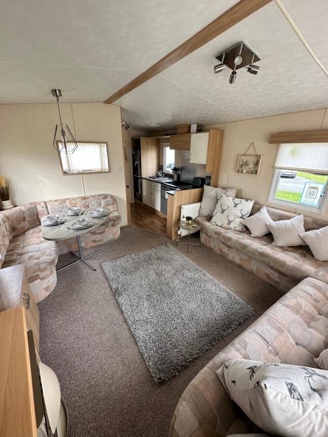 6 Berth Caravan On Marine Holiday Park Hotell Rhyl Exteriör bild